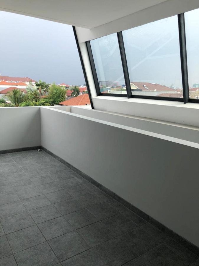 Hotel Oyo Life 92770 Cozy Puri 22 Giacarta Esterno foto
